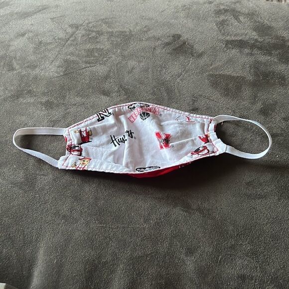 Reversible Handmade Nebraska Face Mask​ - Picture 2 of 2